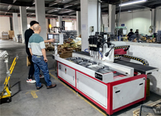 家具行業(yè)客戶訂購(gòu)熱熔鉆攻一體機(jī)